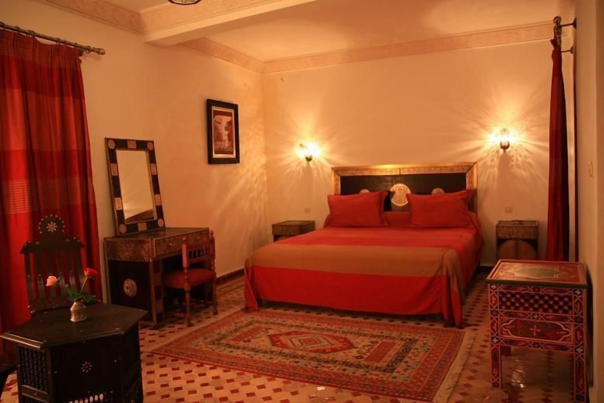 Riad Dar Laura Fès Exteriör bild