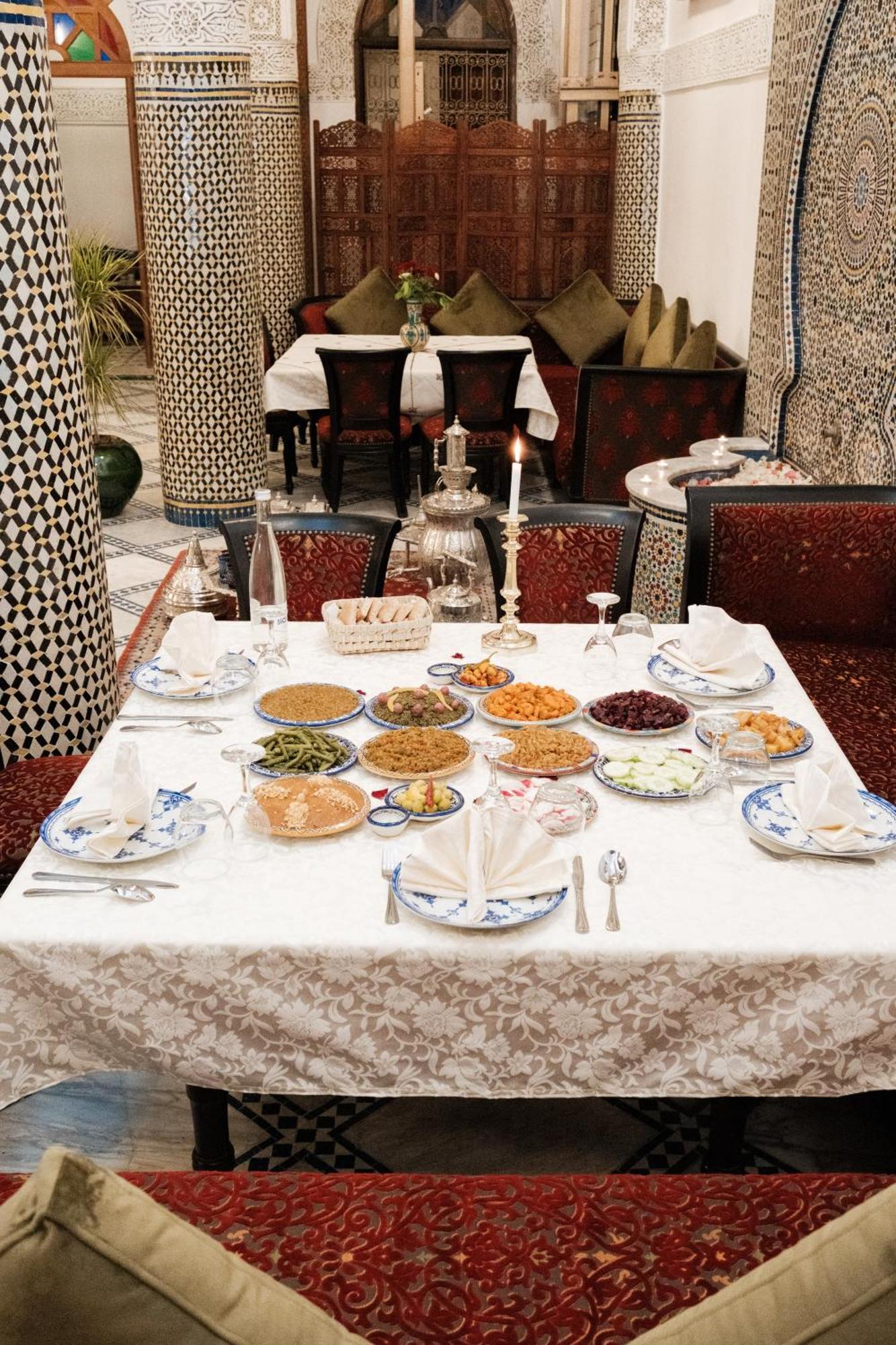 Riad Dar Laura Fès Exteriör bild