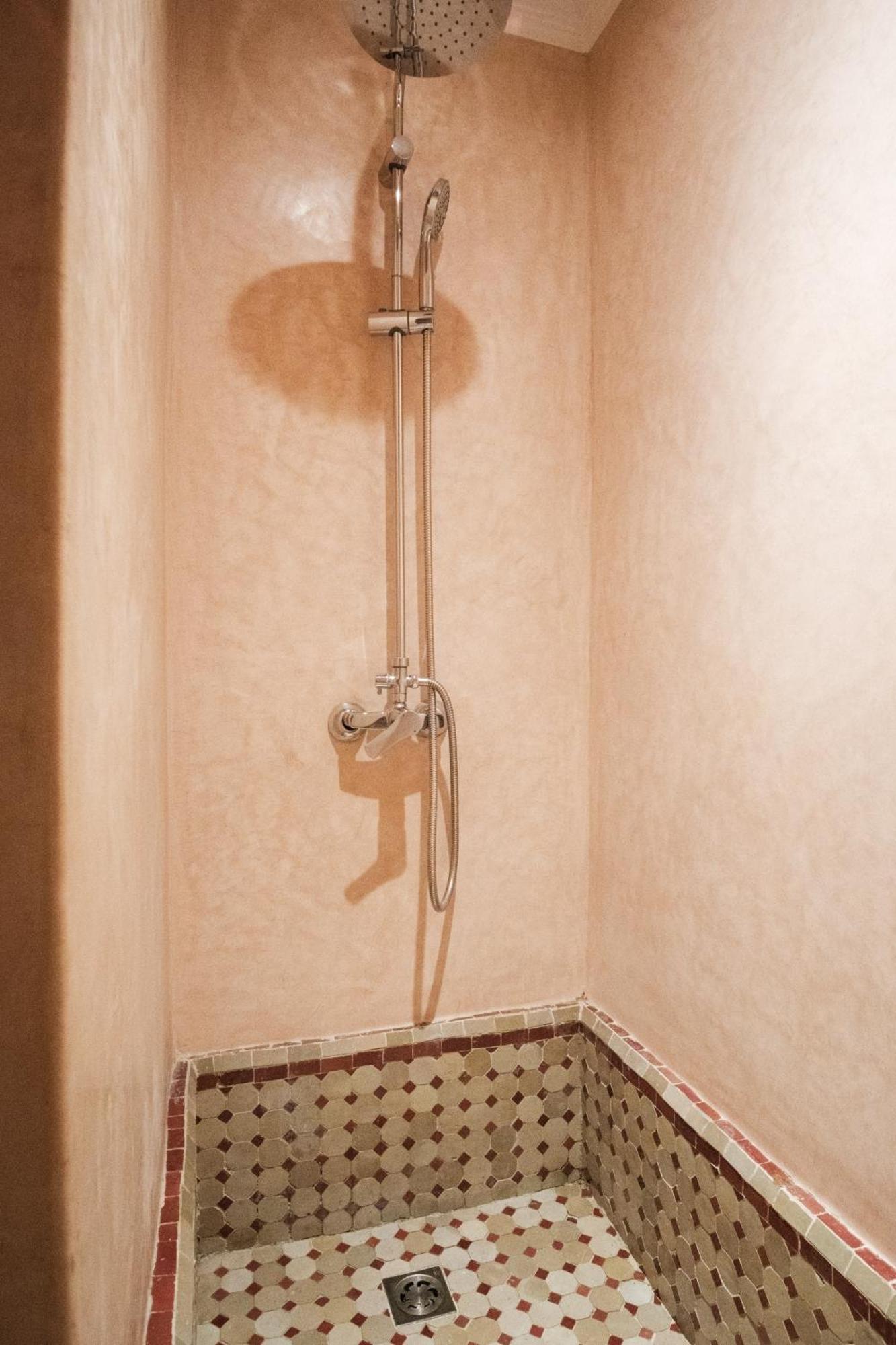 Riad Dar Laura Fès Exteriör bild