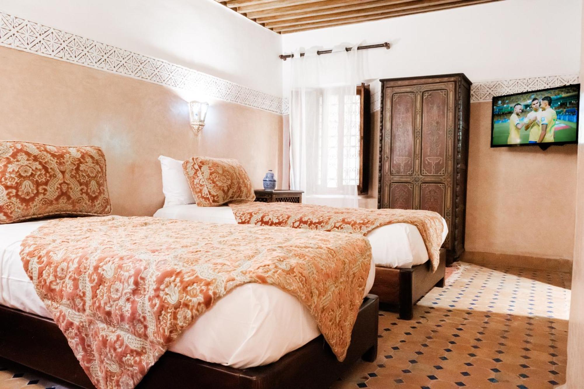 Riad Dar Laura Fès Exteriör bild