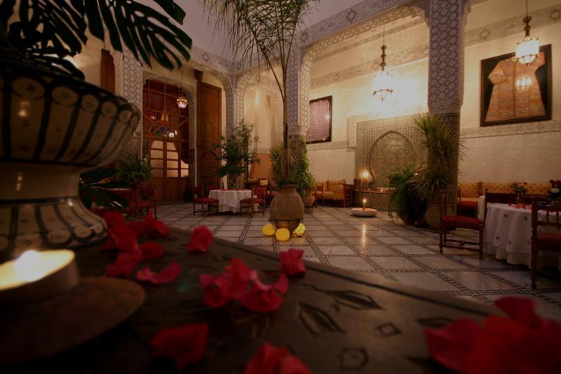 Riad Dar Laura Fès Inreriör bild